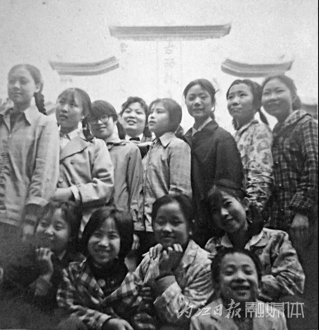 震撼！64張絕版老照片曝光，這是“60后”內江人的回憶(圖17)