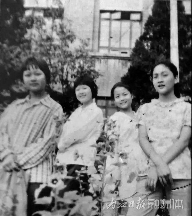 震撼！64張絕版老照片曝光，這是“60后”內江人的回憶(圖9)