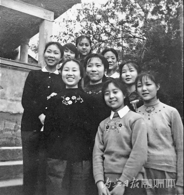 震撼！64張絕版老照片曝光，這是“60后”內江人的回憶(圖27)