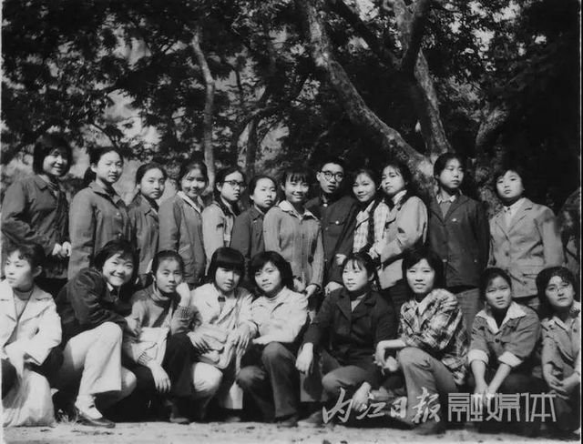震撼！64張絕版老照片曝光，這是“60后”內江人的回憶(圖38)