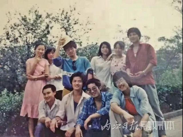 震撼！64張絕版老照片曝光，這是“60后”內江人的回憶(圖61)