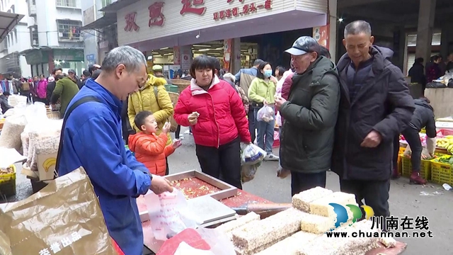 合江：十里八鄉(xiāng)來趕集，鄉(xiāng)親們熱熱鬧鬧囤年貨！(圖5)