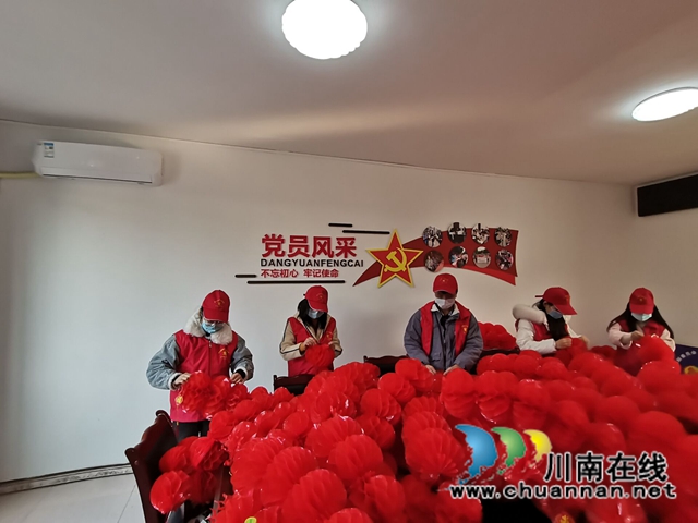 合江縣大橋鎮(zhèn)：返鄉(xiāng)大學(xué)生為疫情防控貢獻(xiàn)青春力量(圖2)