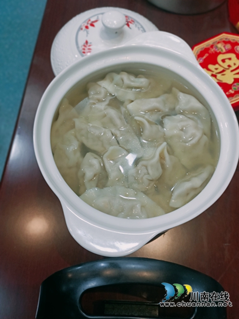 瀘州：關(guān)愛(ài)逆行者，志愿者除夕前送出150份愛(ài)心夜宵(圖15)