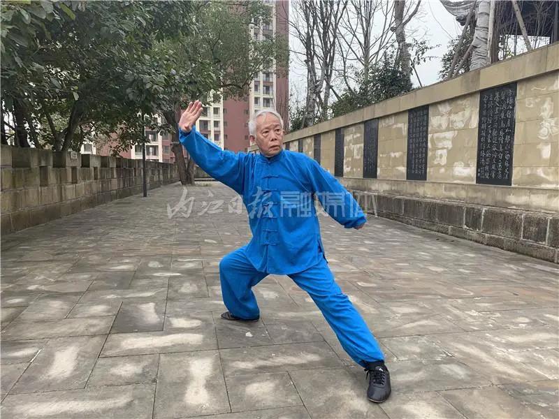 上陣父子兵！內(nèi)江市威遠(yuǎn)父子倆為這項非遺項目強(qiáng)強(qiáng)聯(lián)手(圖2)