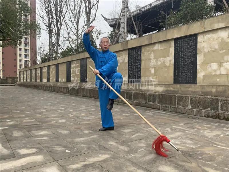 上陣父子兵！內(nèi)江市威遠(yuǎn)父子倆為這項非遺項目強(qiáng)強(qiáng)聯(lián)手(圖3)