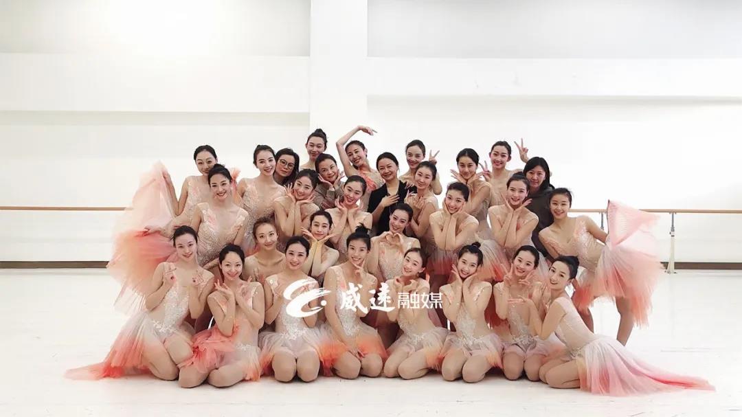 今年《朱鹮》！內(nèi)江姑娘再次“飛”上春晚舞臺(圖16)