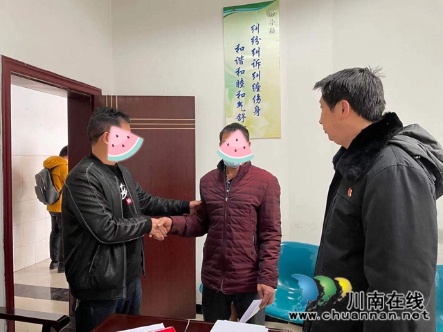 納溪：１萬元借款拖欠11年，法官柔情執(zhí)行喚醒沉睡親情