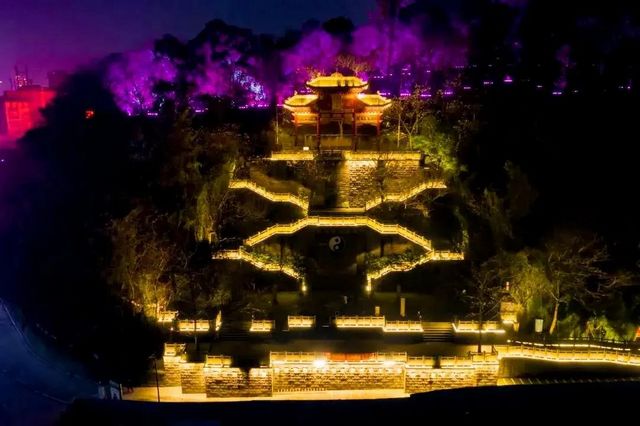 宜賓夜景憑實(shí)力“出圈”！“犇”赴下一片星辰大海......(圖8)