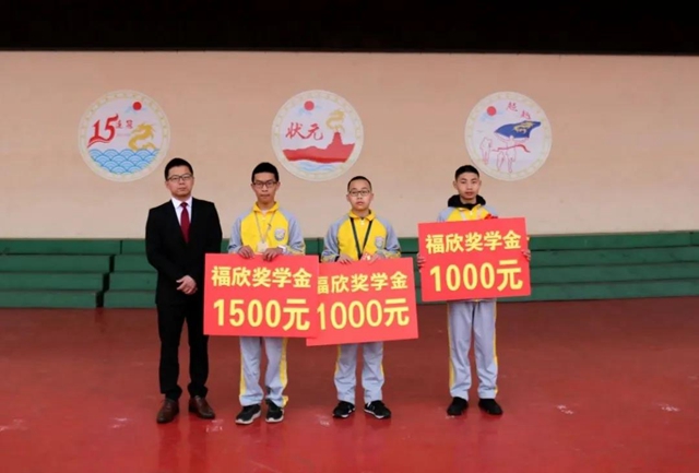 瀘二外開學(xué)季，這家民營(yíng)醫(yī)院這樣“蹭熱點(diǎn)”好嗎？(圖6)