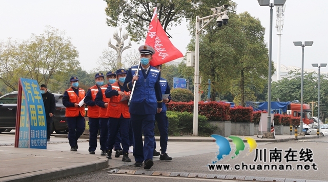 龍馬潭區(qū)消防救援大隊社會宣傳服務(wù)隊為消防安全加持“紅藍BUFF”(圖10)