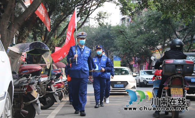 龍馬潭區(qū)消防救援大隊社會宣傳服務(wù)隊為消防安全加持“紅藍BUFF”(圖8)