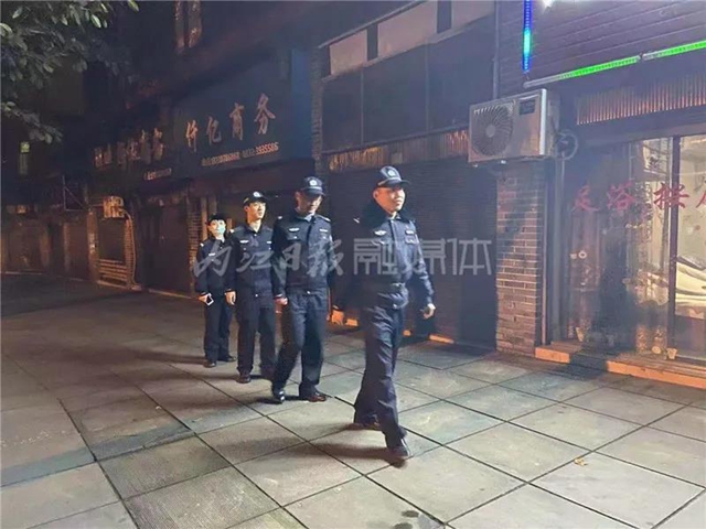 出手！內(nèi)江出動(dòng)1300余警力開展集中清查(圖5)