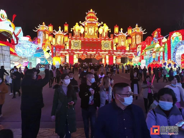 自貢燈會又見人山人海！(圖2)