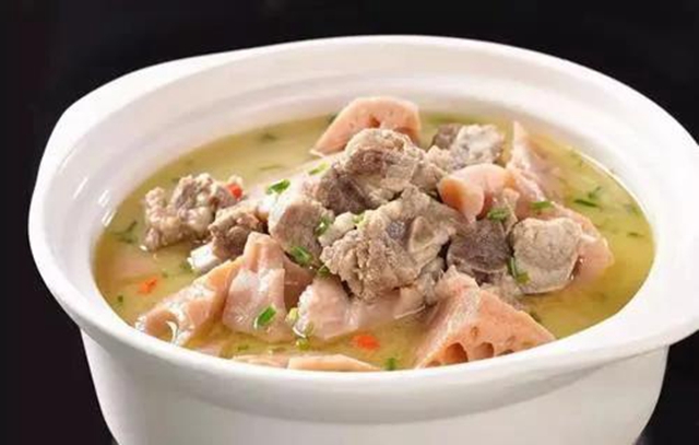 【分享】燉肉時的浮沫，是精華還是臟東西？原來……