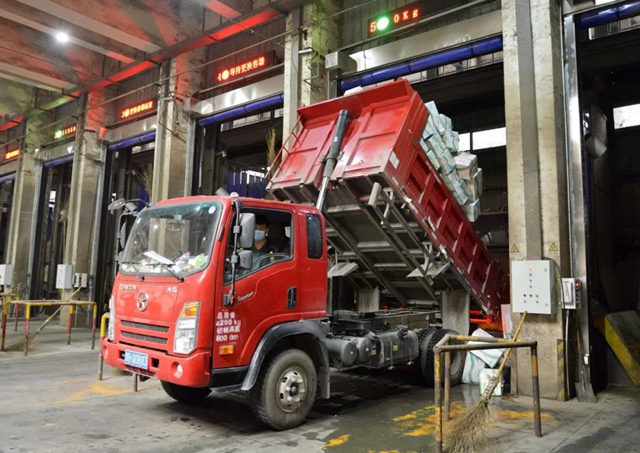 6.1噸+6萬(wàn)余條！近千萬(wàn)元！瀘州市江陽(yáng)區(qū)集中銷(xiāo)毀一批違法物資(圖4)