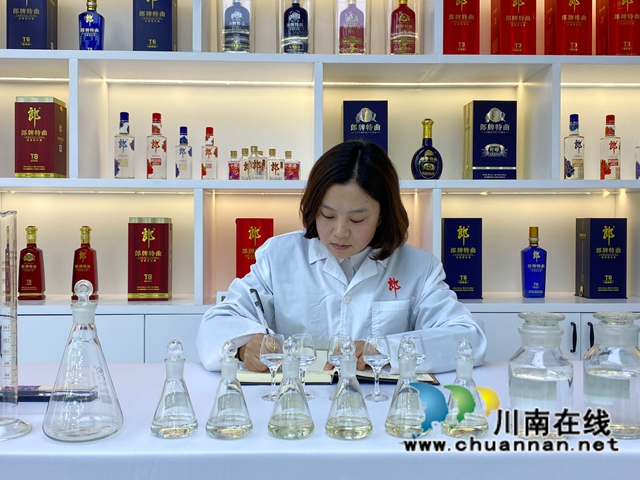 古藺新階人士王冬梅：追求極致的“拼命三郎”