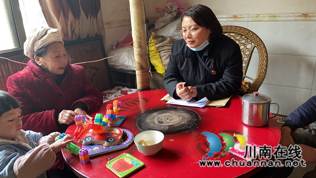 執(zhí)行“谷”事！古藺縣法院為九旬老人執(zhí)行到位拖欠十年的贍養(yǎng)糧(圖3)