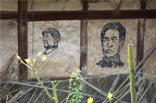 內(nèi)江市市中區(qū)龍門鎮(zhèn)是一座千年古鎮(zhèn)， 距內(nèi)江城區(qū)約30公里。  一度時(shí)期，龍門鎮(zhèn)改名為沱江鄉(xiāng)， 2015年再次改回原來的地名。 “龍門鎮(zhèn)”這名稱顯然更有古老的味道 聽起來也更覺有傳奇、有故事。  圖片 (圖5)