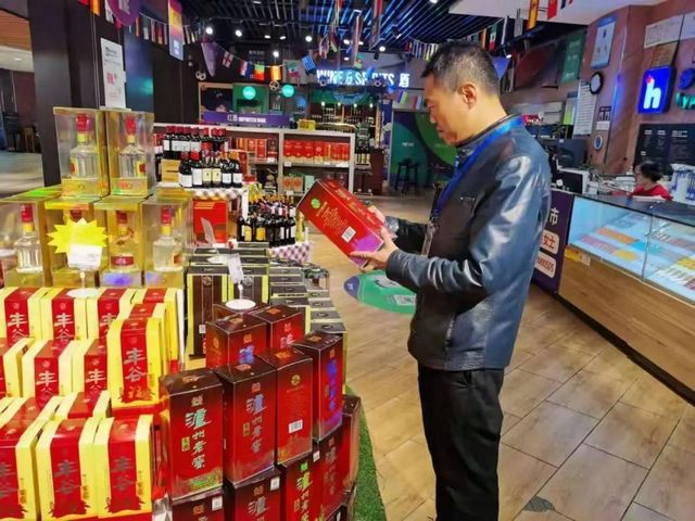 @瀘州人 齊心協(xié)力，為酒博會(huì)保駕護(hù)航！(圖11)