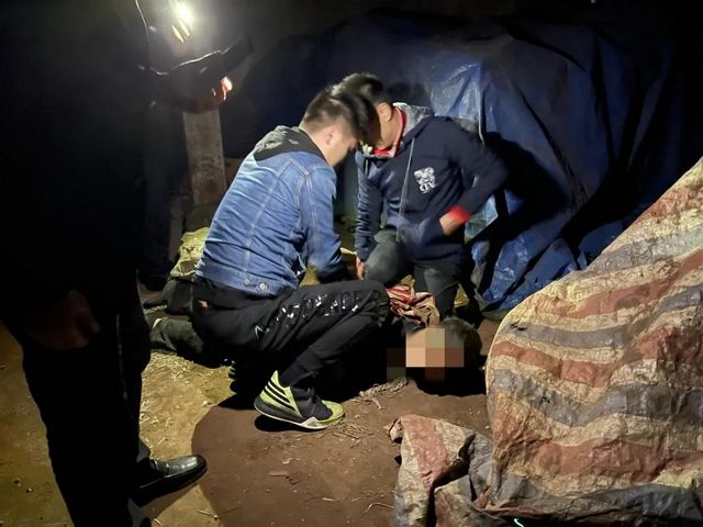 涉案500萬(wàn)！宜賓警方破獲一起系列盜竊案！抓捕現(xiàn)場(chǎng)曝光……(圖4)