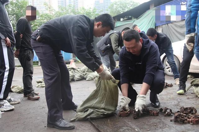 涉案500萬(wàn)！宜賓警方破獲一起系列盜竊案！抓捕現(xiàn)場(chǎng)曝光……(圖7)