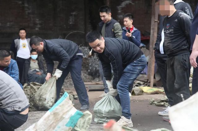 涉案500萬(wàn)！宜賓警方破獲一起系列盜竊案！抓捕現(xiàn)場(chǎng)曝光……(圖9)