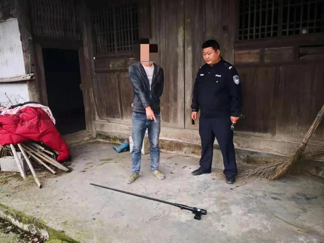 自制射釘槍！興文兩男子被刑拘