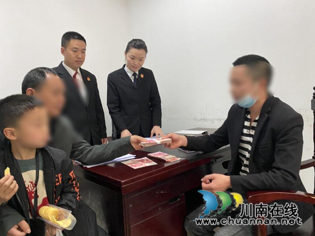 納溪：昔日女友拒撫養(yǎng)非婚生子，法官耐心釋法解心結(jié)