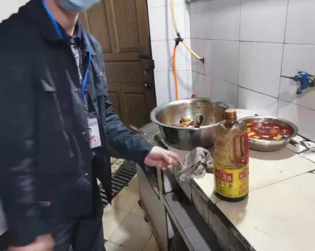瀘州2021年餐飲單位食品安全“紅黑榜”來(lái)了，有你熟悉的嗎？(圖21)