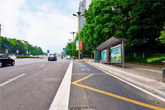瀘州市主城區(qū)新改造26座港灣式公交車站(圖3)