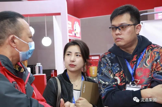 酒博會持續(xù)上演“沈酒熱”，中國沈酒展廳賓客盈門成為全場焦點！(圖20)