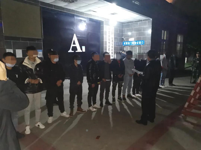 涉案1000萬！宜賓警方打掉一地下團伙，抓了20人！