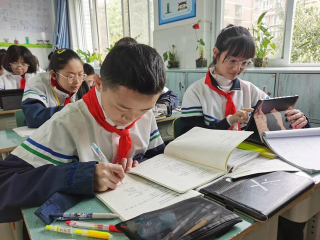 瀘州斷指少年有個鋼琴夢……