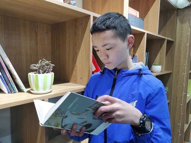 瀘州斷指少年有個鋼琴夢……(圖4)