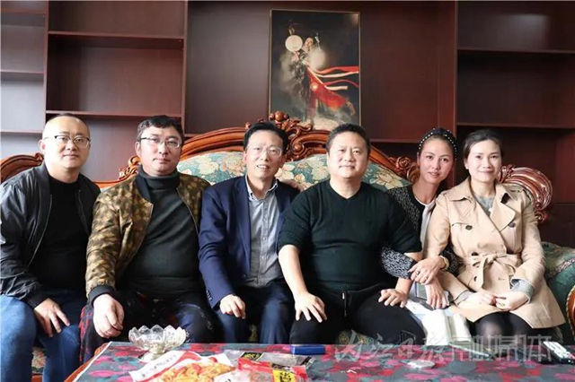 曾拿下央視電視劇收視冠軍！這位內(nèi)江籍導(dǎo)演要拍“內(nèi)自同城化”的“羅密歐與朱麗葉”(圖3)