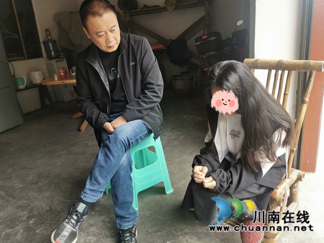 納溪區(qū)法院：耐心勸導(dǎo)，迷途女孩回歸求學(xué)路(圖4)