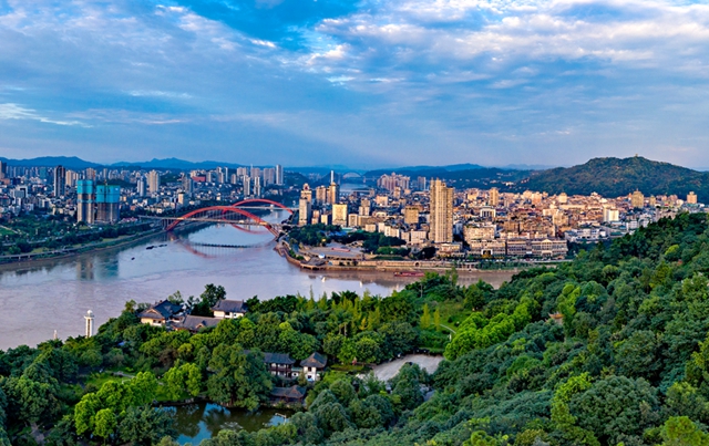 成為中國(guó)城市GDP百?gòu)?qiáng)城市，宜賓底氣何來？