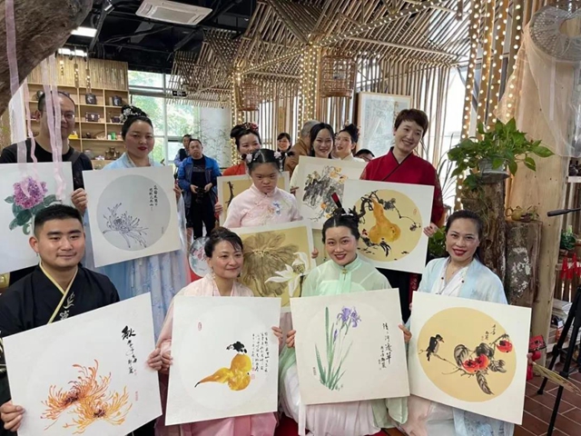 酒城女創(chuàng)聯(lián)盟攜手青年畫社：傳承傳統(tǒng)文化，展示古韻空間(圖9)