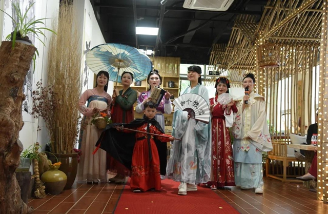 酒城女創(chuàng)聯(lián)盟攜手青年畫社：傳承傳統(tǒng)文化，展示古韻空間(圖8)