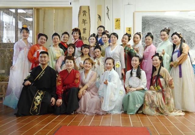 酒城女創(chuàng)聯(lián)盟攜手青年畫社：傳承傳統(tǒng)文化，展示古韻空間(圖12)