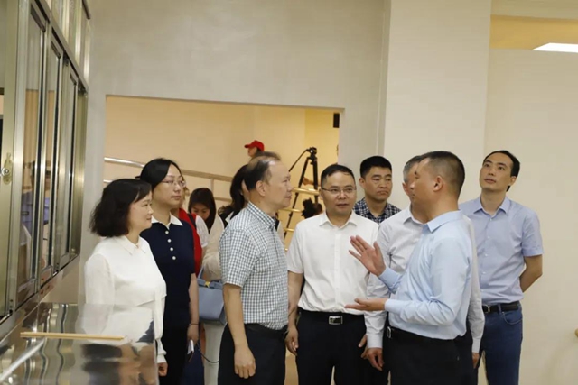 西南醫(yī)大中醫(yī)院雙喜臨門！(圖19)
