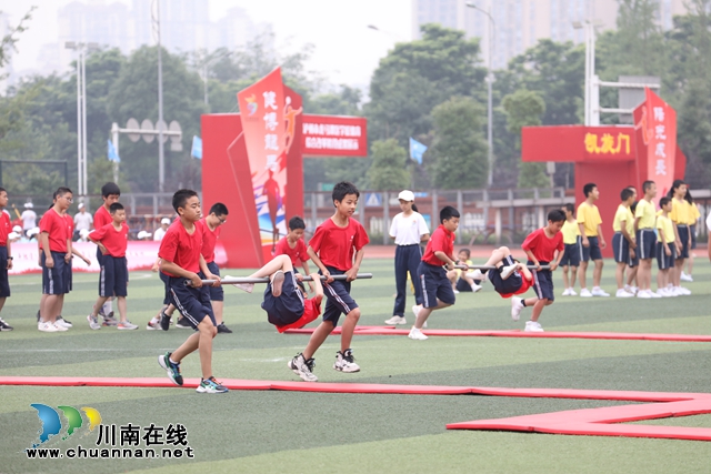 龍馬潭這場8000余名師生參與的活動，讓全國知名專家數(shù)度哽咽！(圖9)