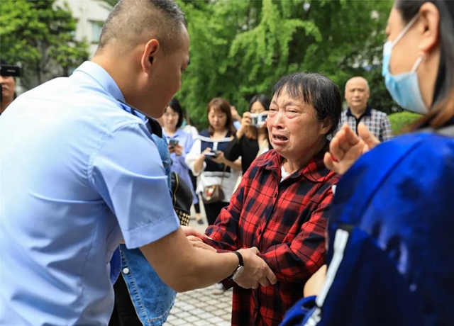 瀘州兩名男童同時(shí)失蹤，1800公里的回家路他們走了28年(圖5)