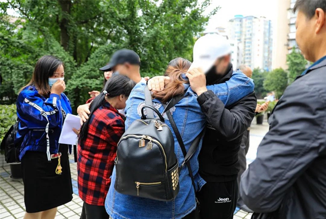 瀘州兩名男童同時(shí)失蹤，1800公里的回家路他們走了28年(圖9)