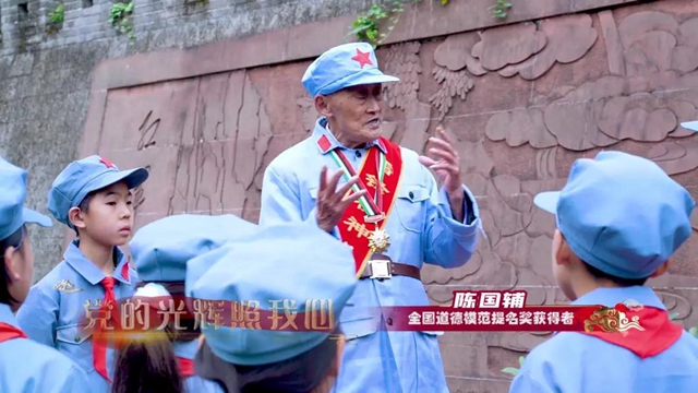 超震撼！宜賓萬名學(xué)子“唱支山歌給黨聽”!(圖17)