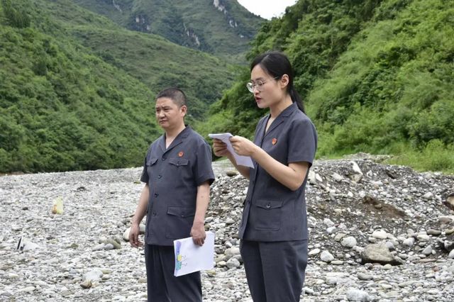 古藺非法捕撈者被判放生魚苗“補河”……(圖2)