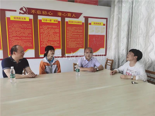 內江威遠醫(yī)生徒手奪刀救人，用行動詮釋醫(yī)者仁心(圖2)