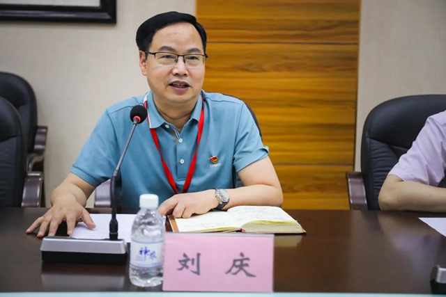 西南醫(yī)大中醫(yī)院與合江縣中醫(yī)醫(yī)院簽訂腦病?？坡?lián)盟協(xié)議書(圖2)