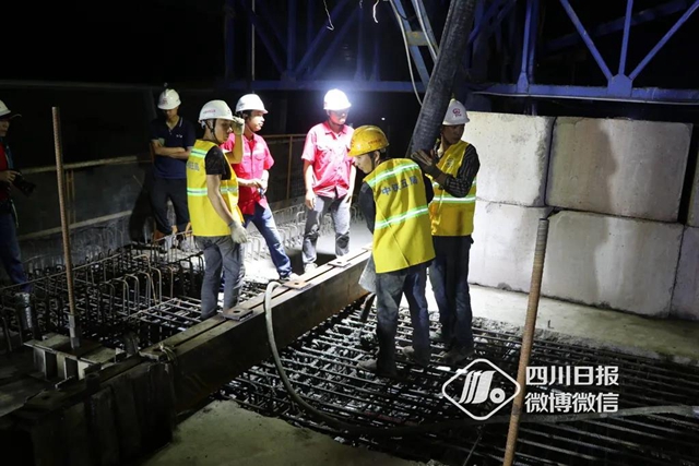 成自高鐵最新進(jìn)展！雙高鐵+高速公路成功同框！(圖4)